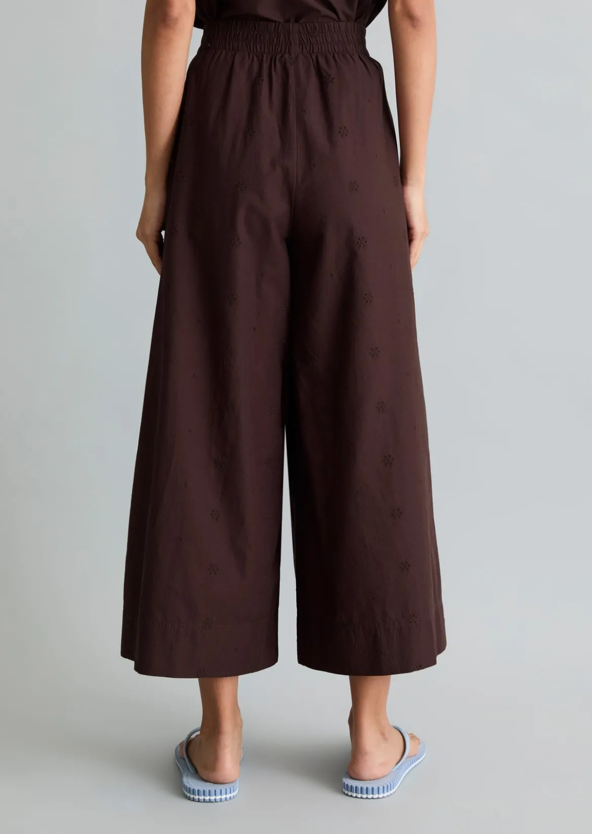 Broderie-Anglaise-Hose wide aus reiner Bio-Baumwolle