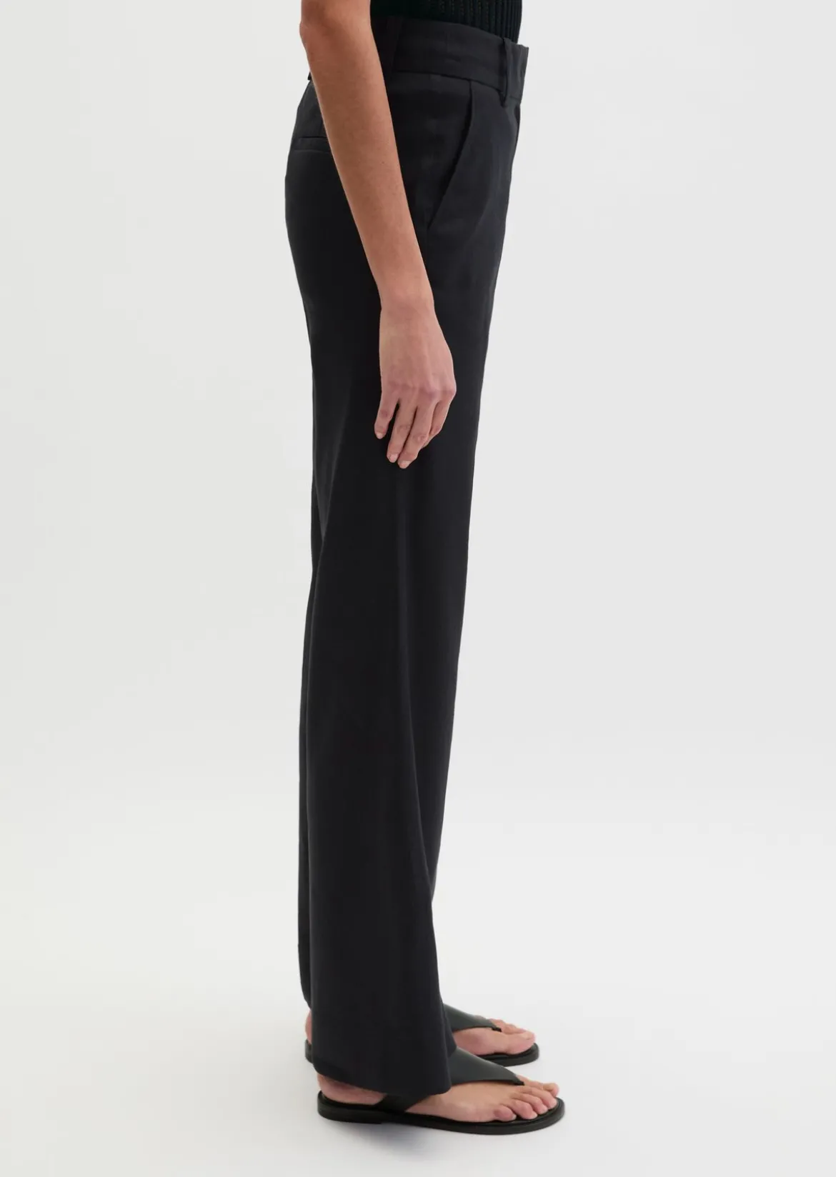 Chino flared aus Viskose-Leinen-Stretch