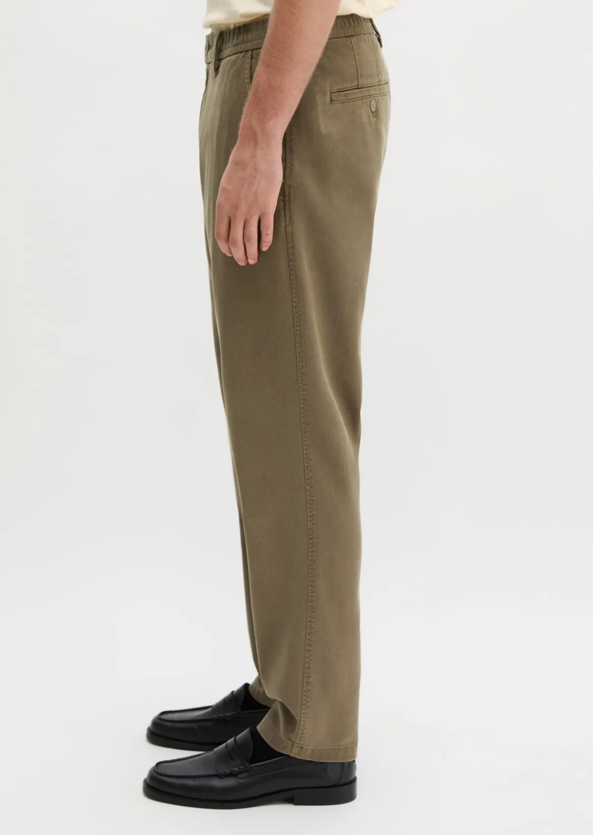 Chino Model Belsbo Jogger relaxed aus TENCEL™Lyocell und Bio-Baumwolle