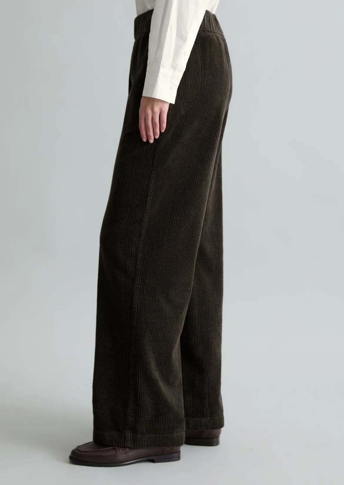 Cordhose wide straight leg mit lässiger Bubble-Struktur