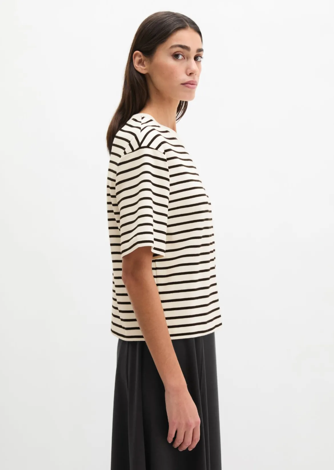 Gestreiftes T-Shirt relaxed aus Light Interlock-Jersey