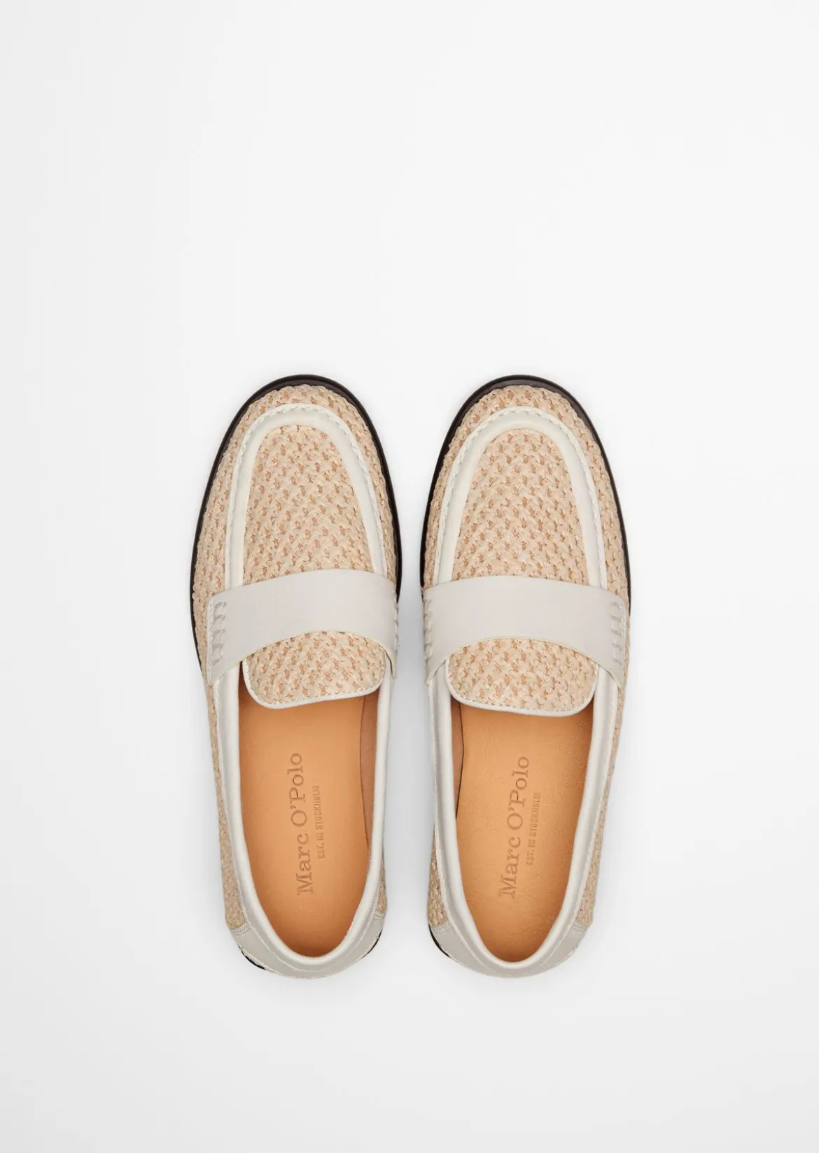 Loafer Model Fiona aus luftigem Raffiabast mit Leder